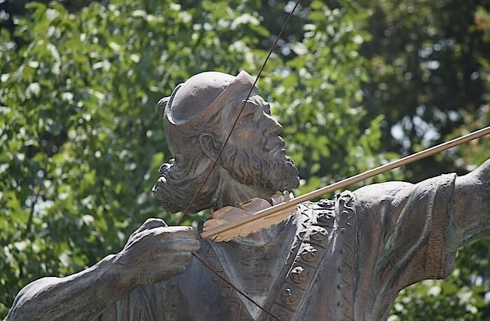 Statue of Arash in Tehran