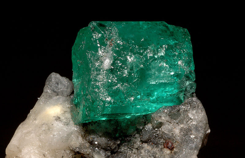 Uncut beryl (emerald) stone